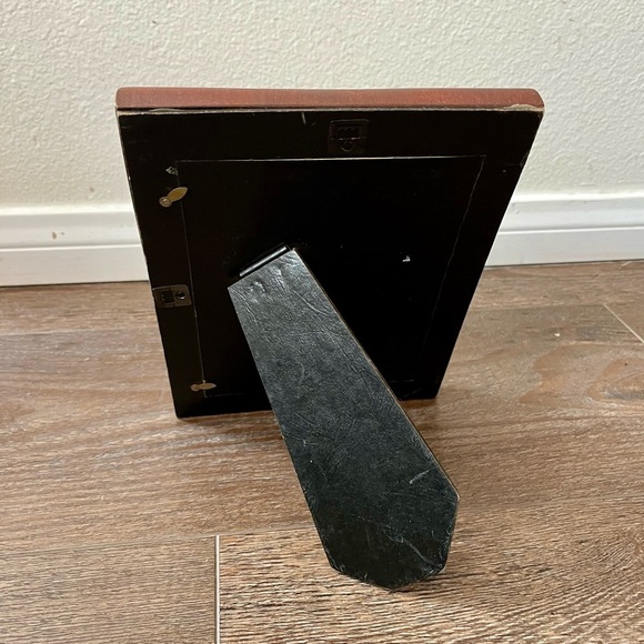 Elegant Brown Wooden Photo Frame 7/9 inches - Picture 11 of 15